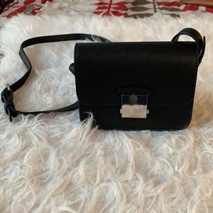 Black crossbody purse